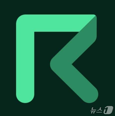  리퀘스트(REQ) 로고.