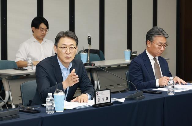 '모든 증권 토큰화' 선언했지만…내년 사모·비상장부터[토큰증권 대해부]①